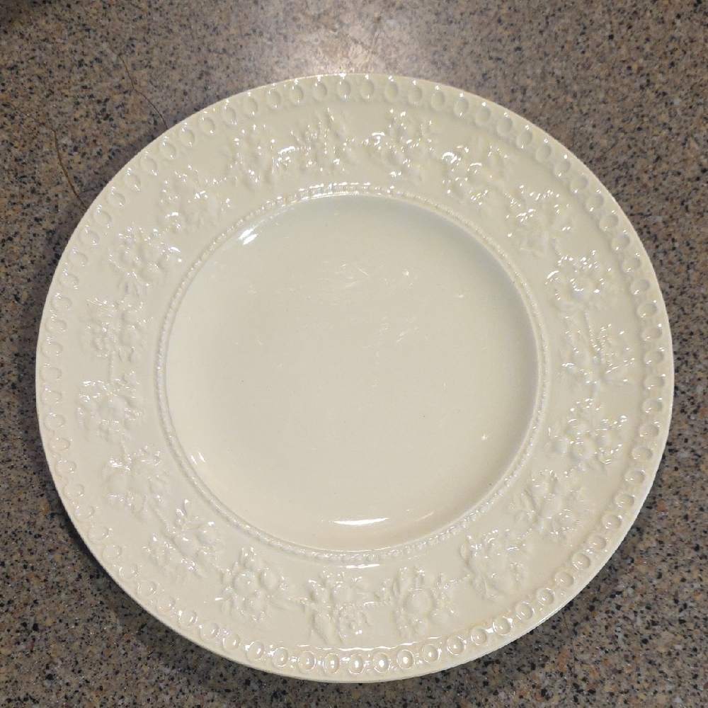 Wedgwood Cream Floral Dinner Plate